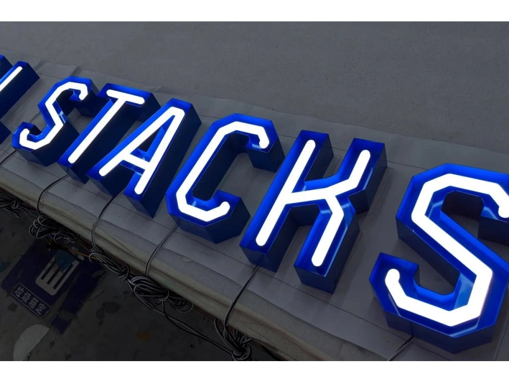 复刻霓虹光效，兼具亚克力安全与耐用