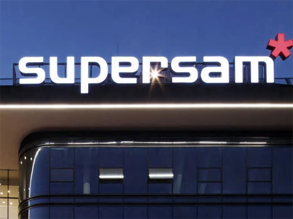 金属与亚克力完美融合一体